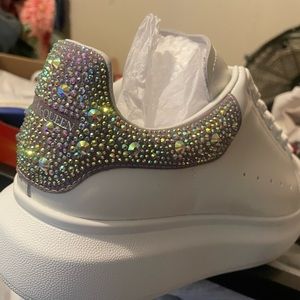 Alexander McQueens Diamond Sneaker in White